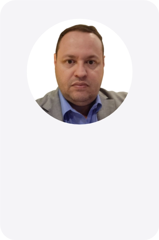Diretor Presidente <br><font size="4">CEO</font>